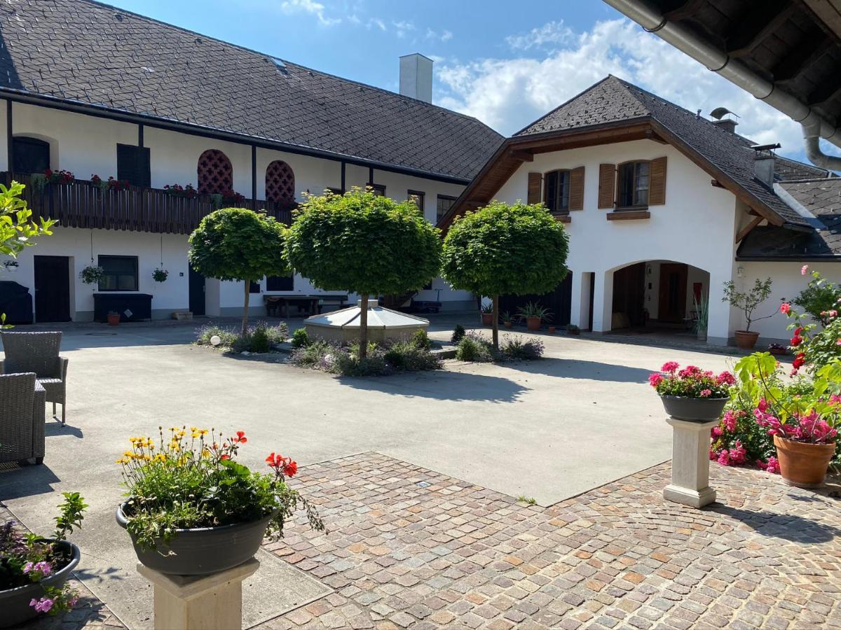 VIII Panorama-Ferienwohnung Petzenblick Smihel nad Pliberkom Exterior foto